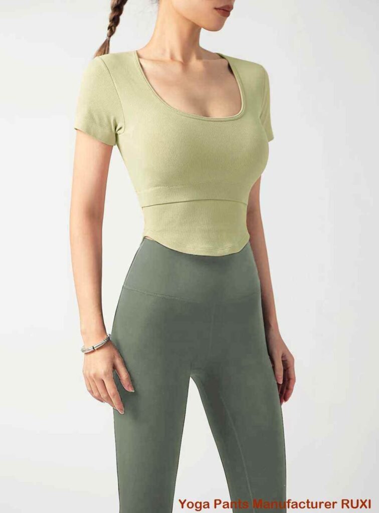 ඉහළ ඉණ මලල ක්‍රීඩා කොට කාන්තාවන්