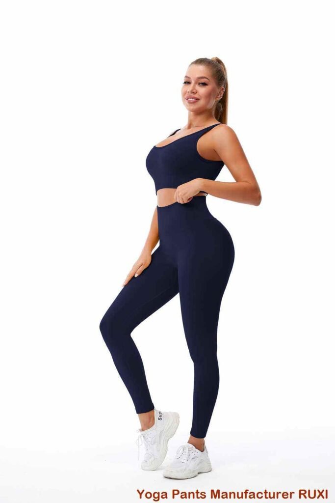 යෝග ඇඳුම් කලිසම් ප්ලස් ප්රමාණය