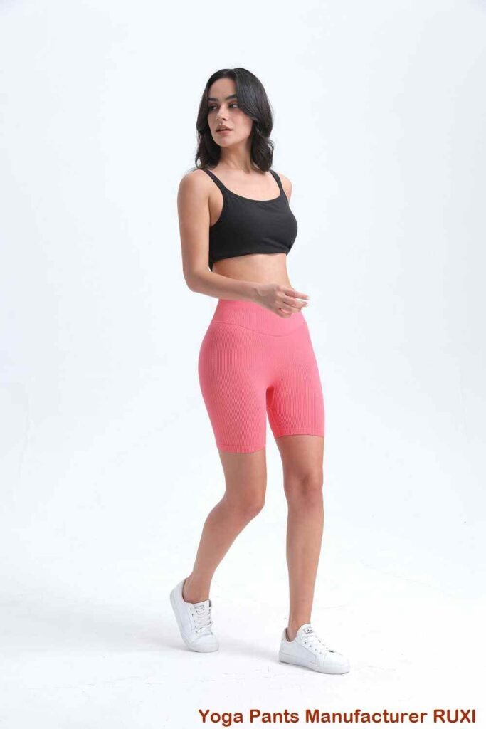 රේඛා සහිත ධාවන කොට කාන්තා RUXI