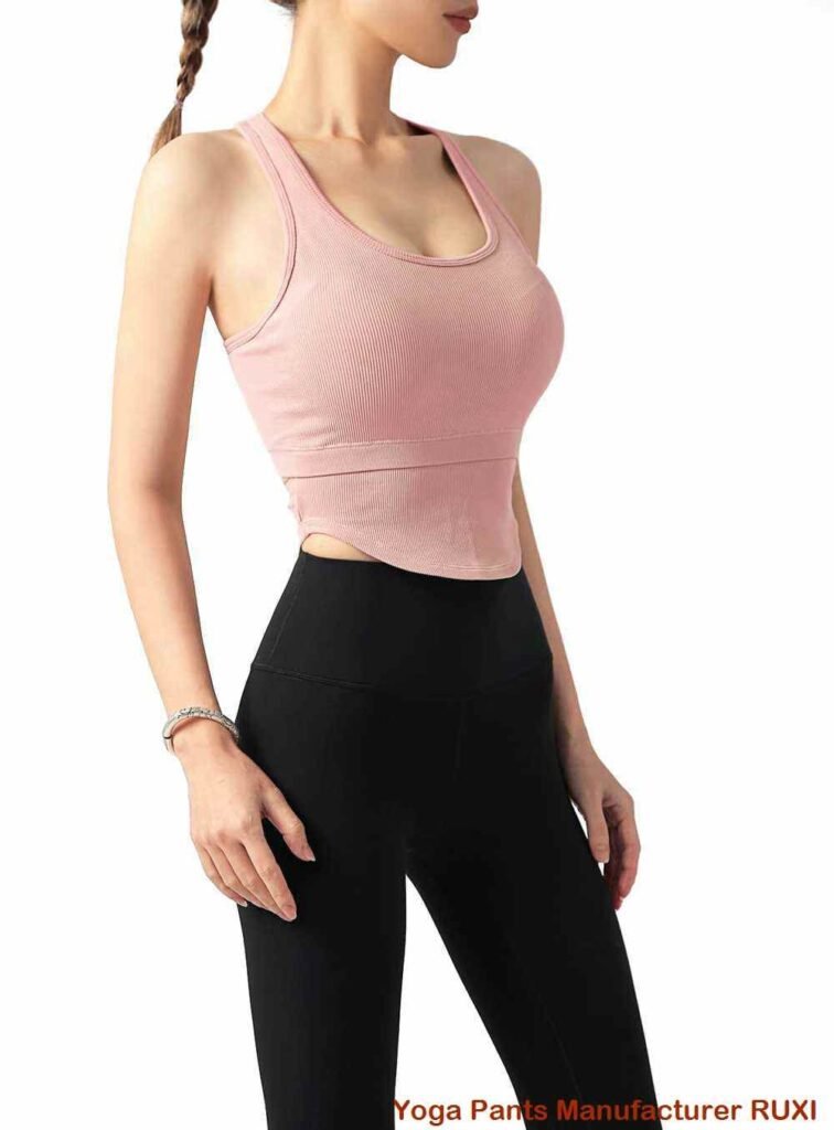 කෙටි කාන්තාවන් සඳහා යෝග කලිසම්