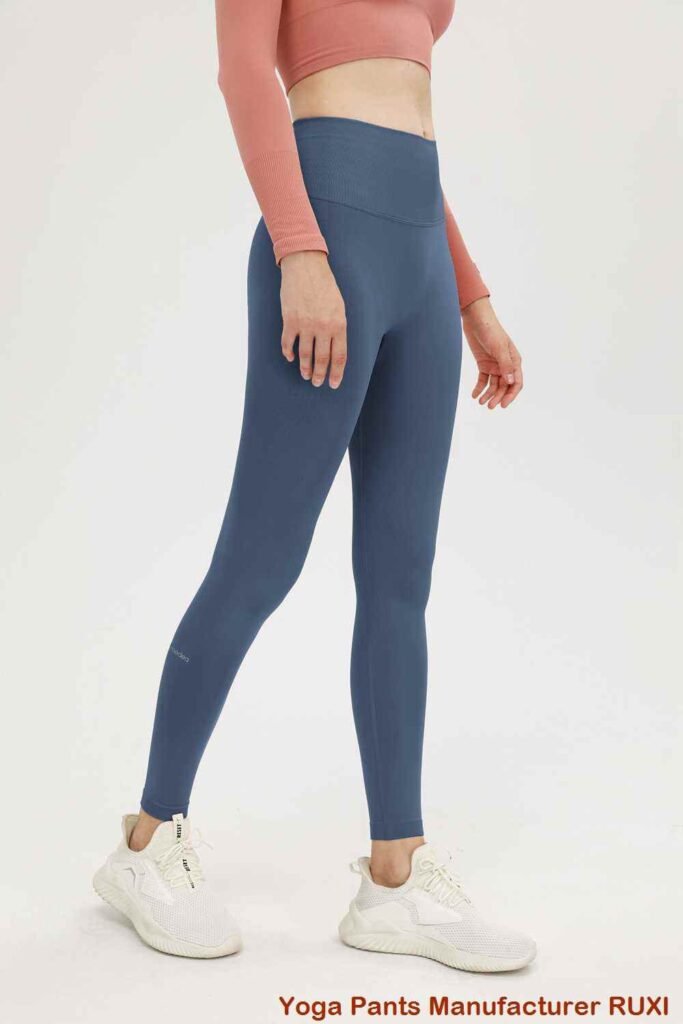 සැහැල්ලු රෝස ජිම් කෙටි කලිසම්