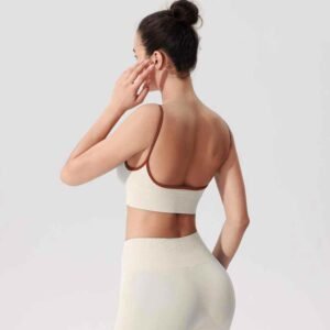 සාක්කු සහිත කාන්තා ලොම් කකුල්
